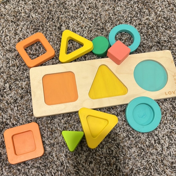 LOVEVERY Geo Shapes 3D Puzzle - Picture 2 of 4